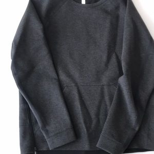 Lululemon gray sweatshirt XXL great shape
